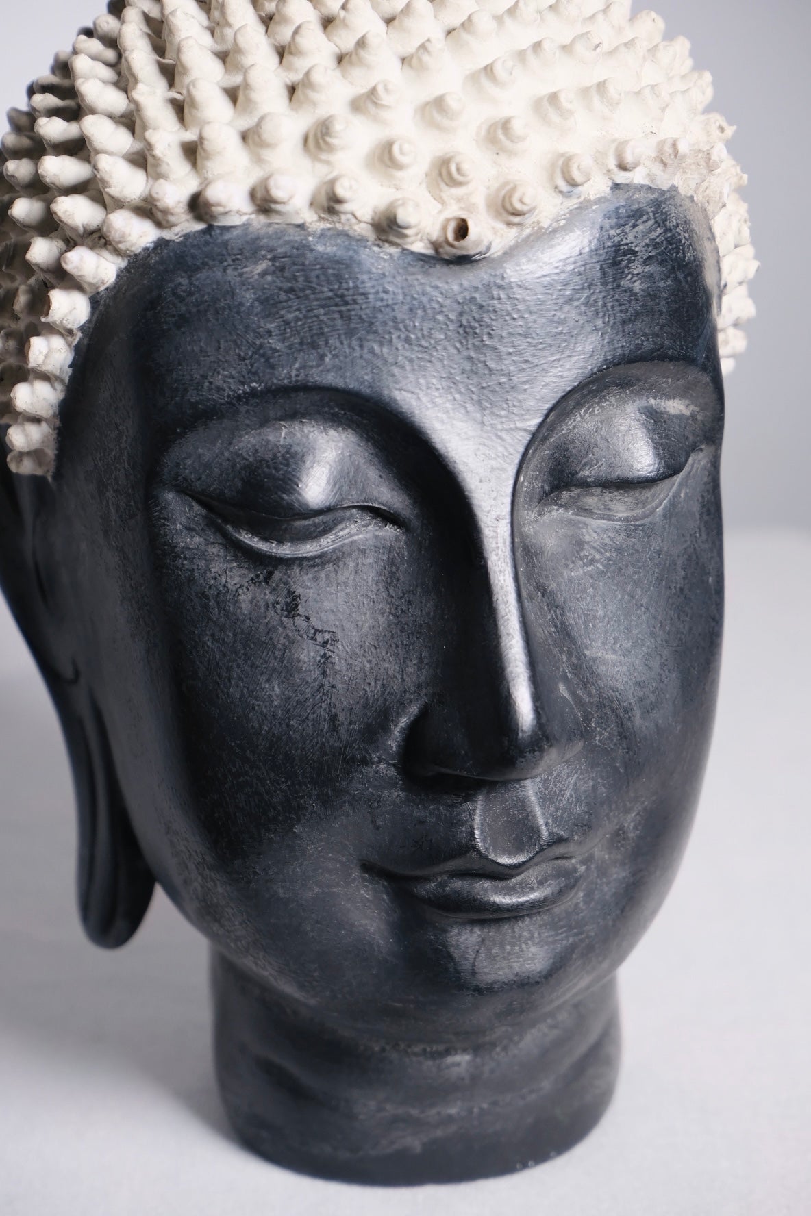 Buddha Shakyamuni Head (Invert Black)