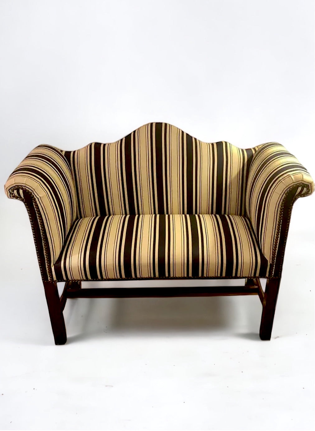 1950s Traditional Settee (Vintage)